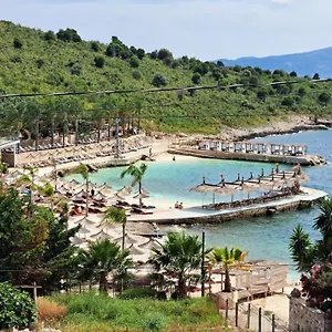 Rraku Appartamento Sarandë